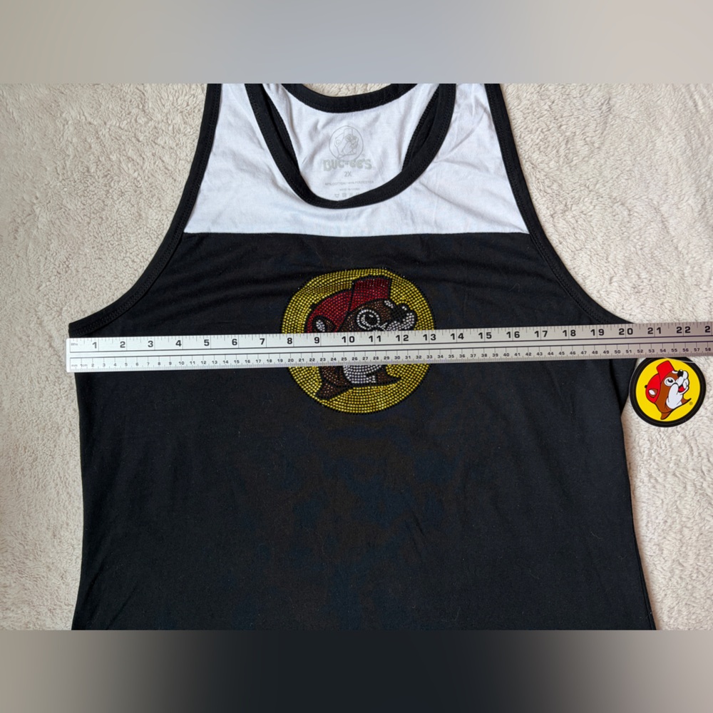NWT Buc-ee’s Black and White Tank Top with Rhinetone Logo Women Size 2X - Picture 4 of 5